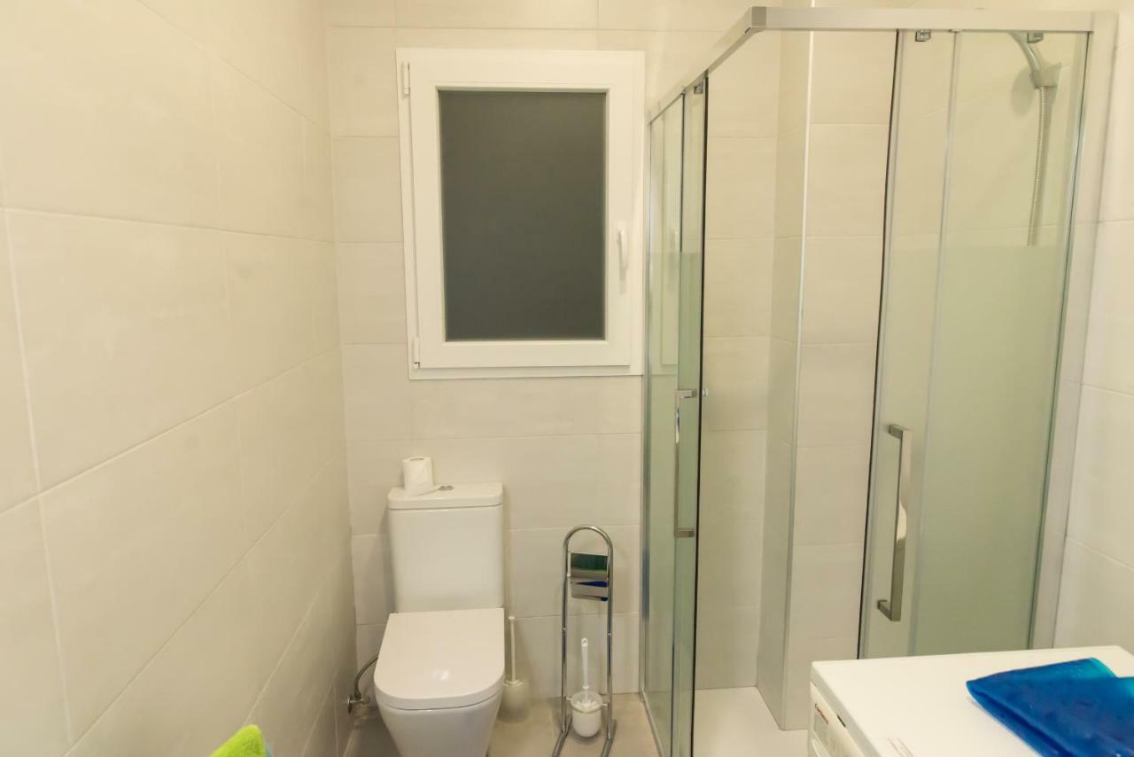 Apartamento Cerca De La Playa Y El Centro Valencia Bagian luar foto