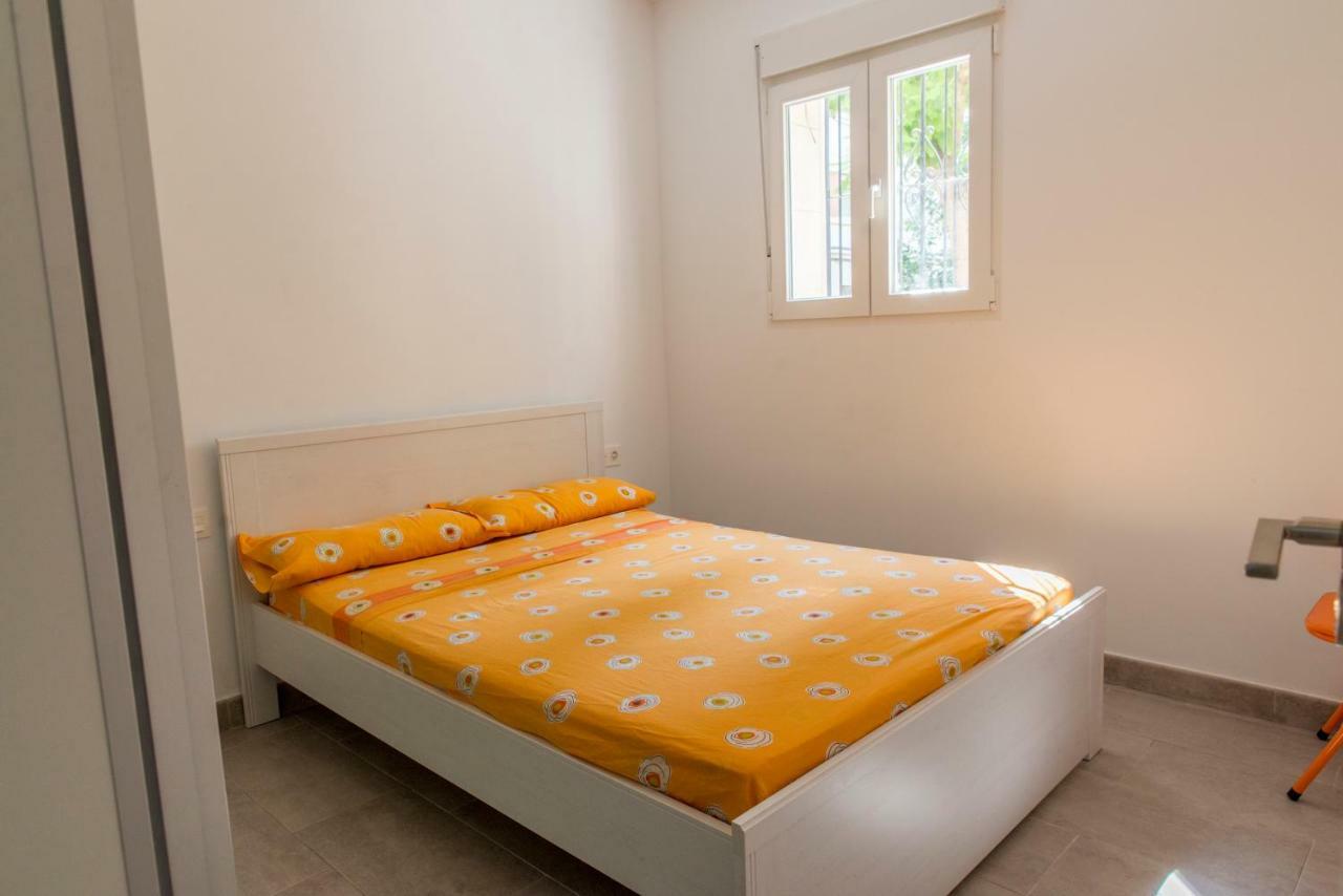 Apartamento Cerca De La Playa Y El Centro Valencia Bagian luar foto