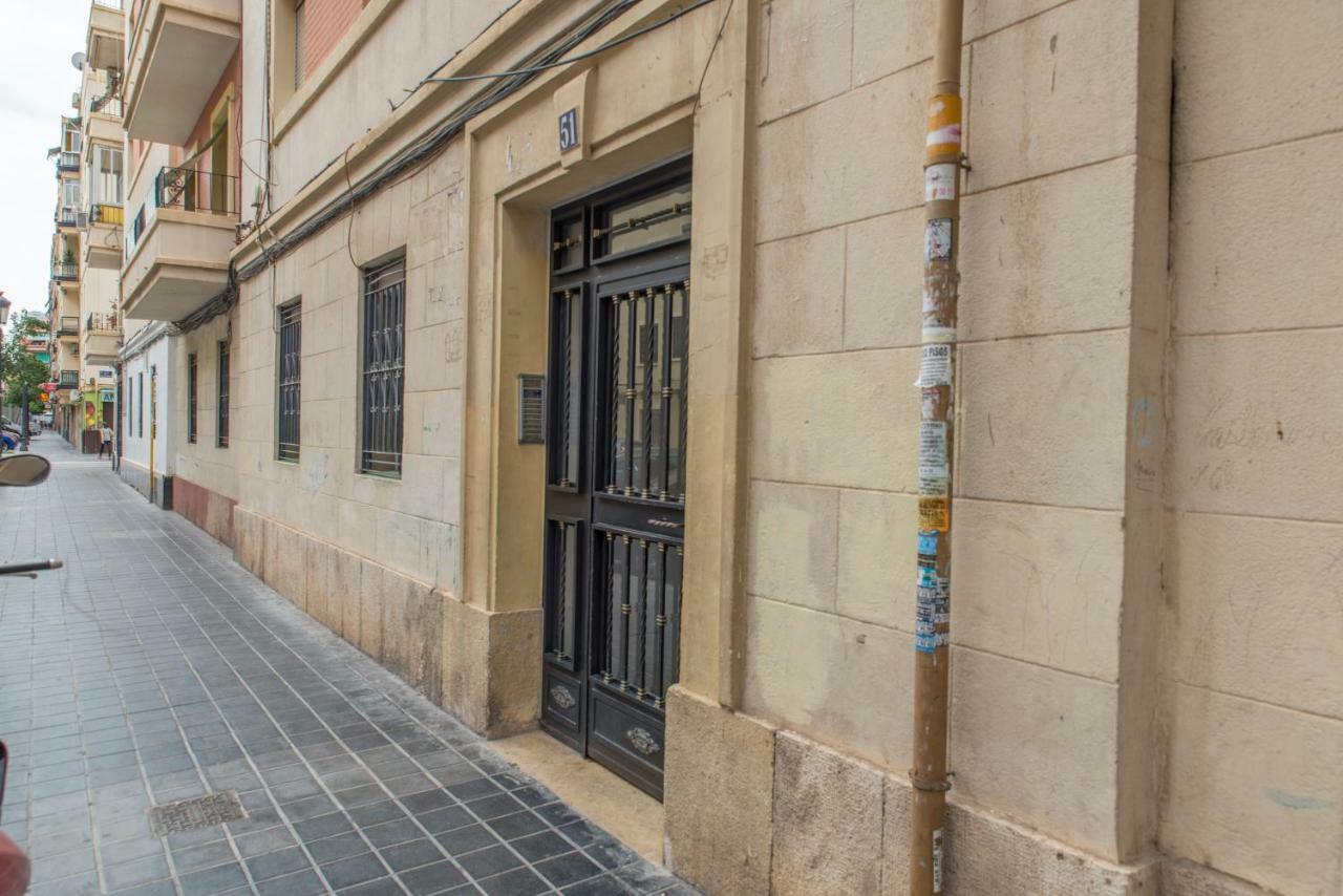 Apartamento Cerca De La Playa Y El Centro Valencia Bagian luar foto