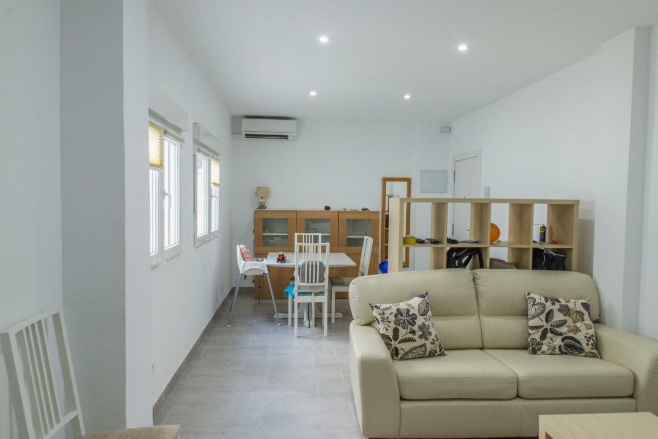 Apartamento Cerca De La Playa Y El Centro Valencia Bagian luar foto