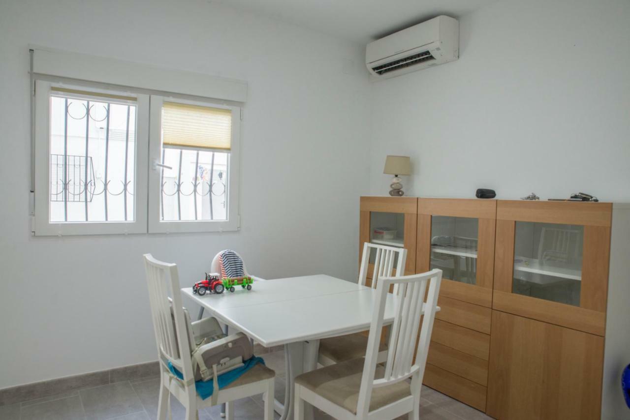 Apartamento Cerca De La Playa Y El Centro Valencia Bagian luar foto